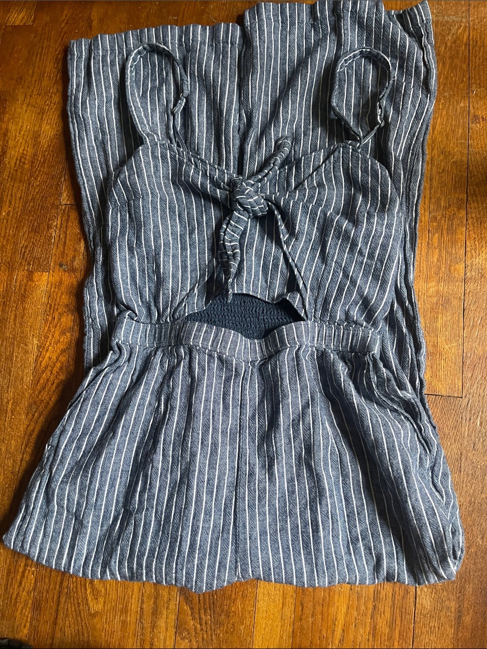 Abercrombie & Fitch Navy Striped Bow-Front Cutout Jumpsuit - Picture 2 of 4